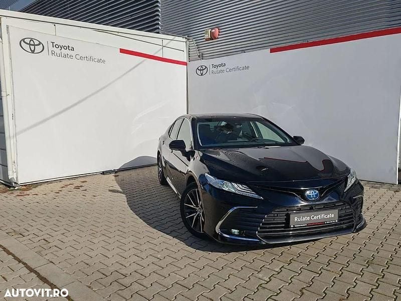Culoarenegru Utilizat 2022 Toyota Camry Berlinǎ | 34.575 EUR - Imagine 1/4