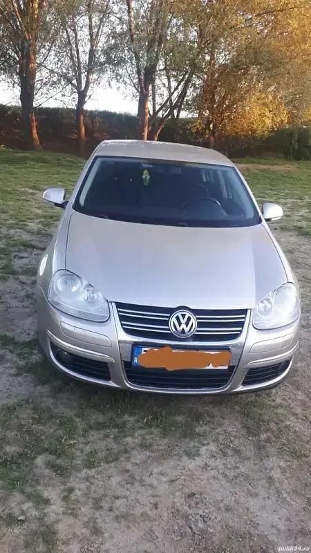 Maro Utilizat 2009 VW Jetta Berlinǎ | 4.000 EUR (Preț OK) - Imagine 1/4