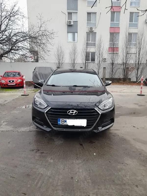 Second-hand Hyundai i40 141 CP (103 kW) 2015 Negru Break