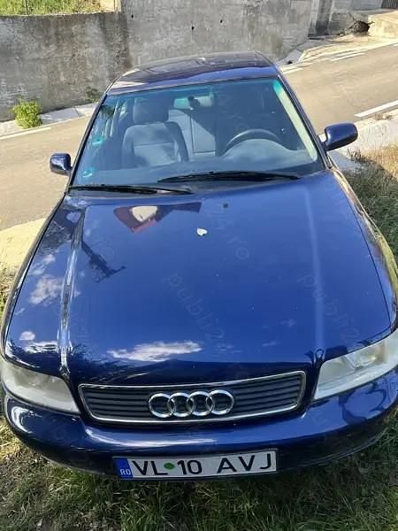 Second-hand Audi A4 74 CP (54 kW) 1999 Berlinǎ