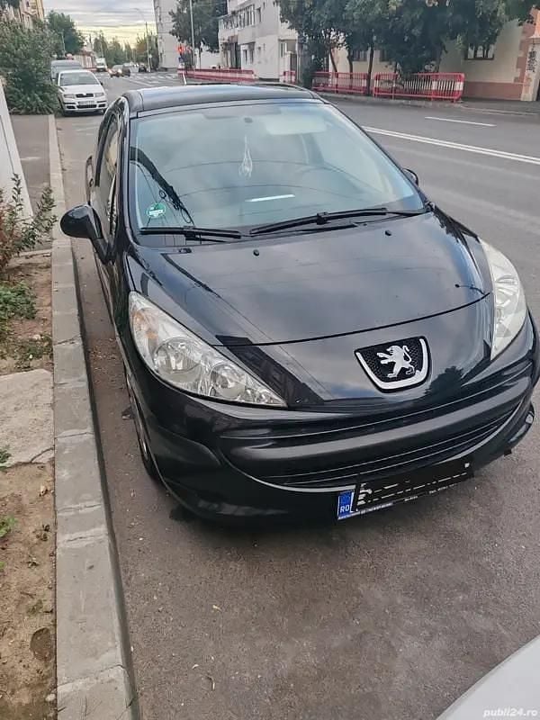 Utilizat 2009 Peugeot 207 Hatchback | 2.500 EUR (Puțin scump) - Imagine 1/4