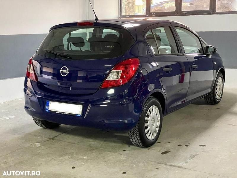 Second-hand Opel Corsa Enjoy 70 CP (51 kW) 2015 Culoarealbastru Hatchback