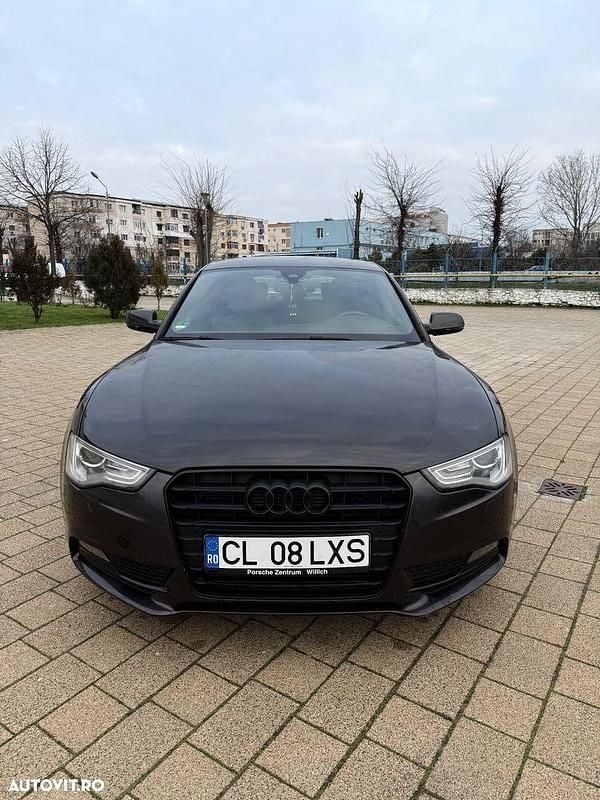 Second-hand Audi A5 S-Line 143 CP (105 kW) 2013 Culoaregri Coupe