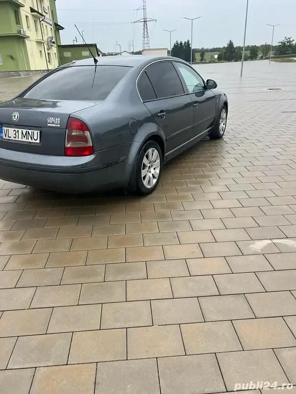 Utilizat 2008 Skoda Superb Berlinǎ | 1.900 EUR - Imagine 1/4