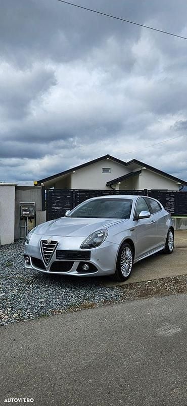 Culoaregri Utilizat 2014 Alfa Romeo Giulietta Business Hatchback | 4.950 EUR - Imagine 1/4