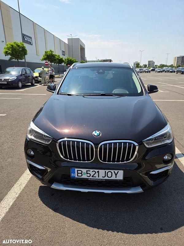 Culoaremaro Utilizat 2016 BMW X1 Sport Line SUV | 18.000 EUR (Puțin scump) - Imagine 1/4