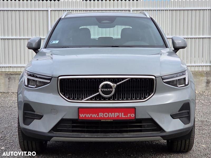 Nouă Volvo XC40 Core 163 CP (119 kW) 2025 Culoaregri SUV