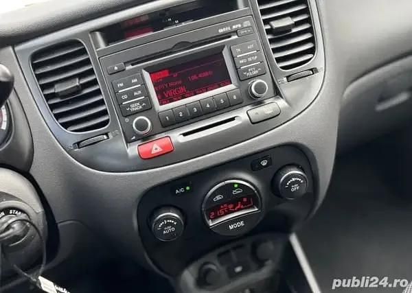 Second-hand Kia Rio Vision 97 CP (71 kW) 2010 Gri Berlinǎ