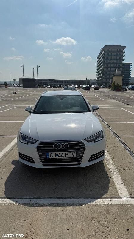 Culoarealb Utilizat 2016 Audi A4 Break | 13.200 EUR (Preț OK) - Imagine 1/4