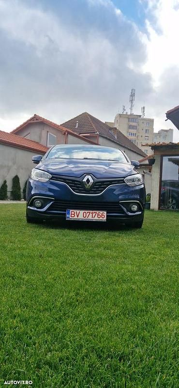 Culoarealbastru Utilizat 2017 Renault Scénic IV Dynamique Monovolum | 11.500 EUR (Preț bun) - Imagine 1/4