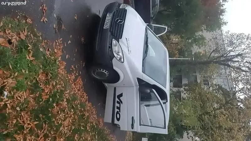 Utilizat 2006 Mercedes Vito Monovolum | 2.300 EUR (Super Preț) - Imagine 1/4