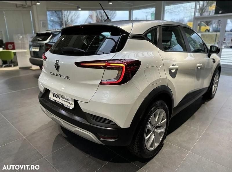 Culoarealb Utilizat 2021 Renault Captur SUV | 13.850 EUR (Super Preț) - Imagine 1/4