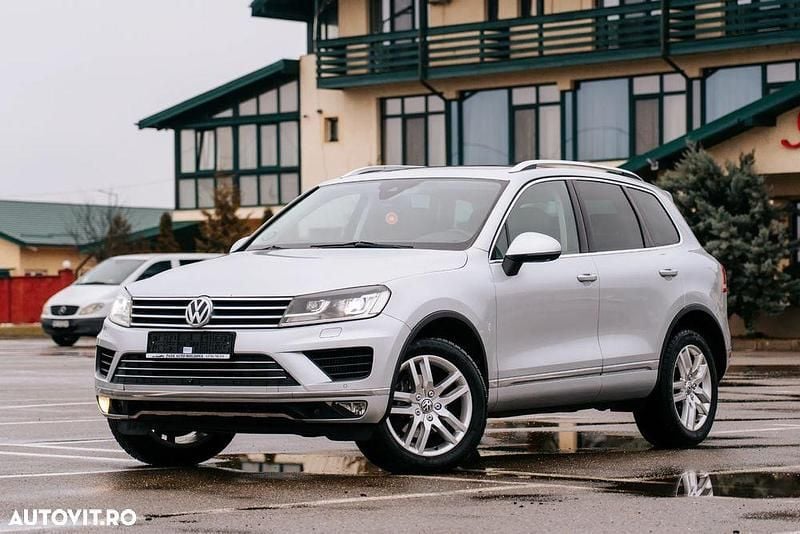 Culoareargint Second-hand 2015 VW Touareg SUV | 15.490 EUR - Imagine 1/4