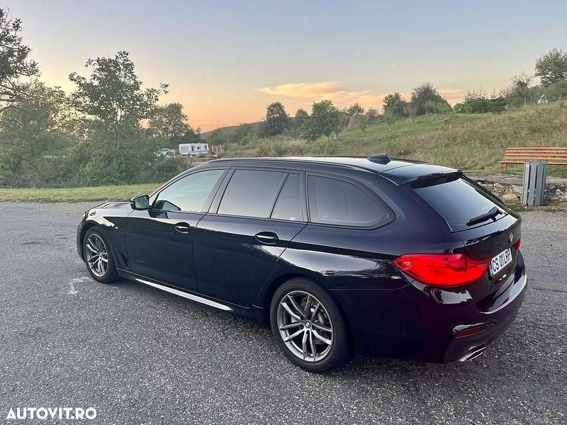 Second-hand BMW 520 M Sport 190 CP (139 kW) 2019 Culoarealbastru Break