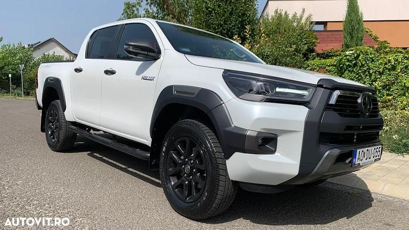 Culoarealb Nouă 2025 Toyota HiLux Comfort Pickup | 50.999 EUR (Preț OK) - Imagine 1/4