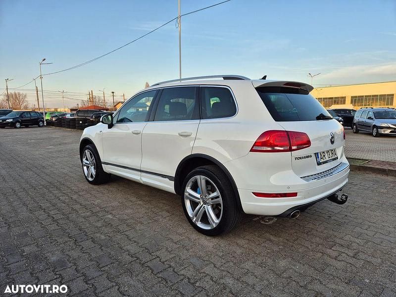 Second-hand VW Touareg Exclusive 245 CP (180 kW) 2014 Culoarealb SUV