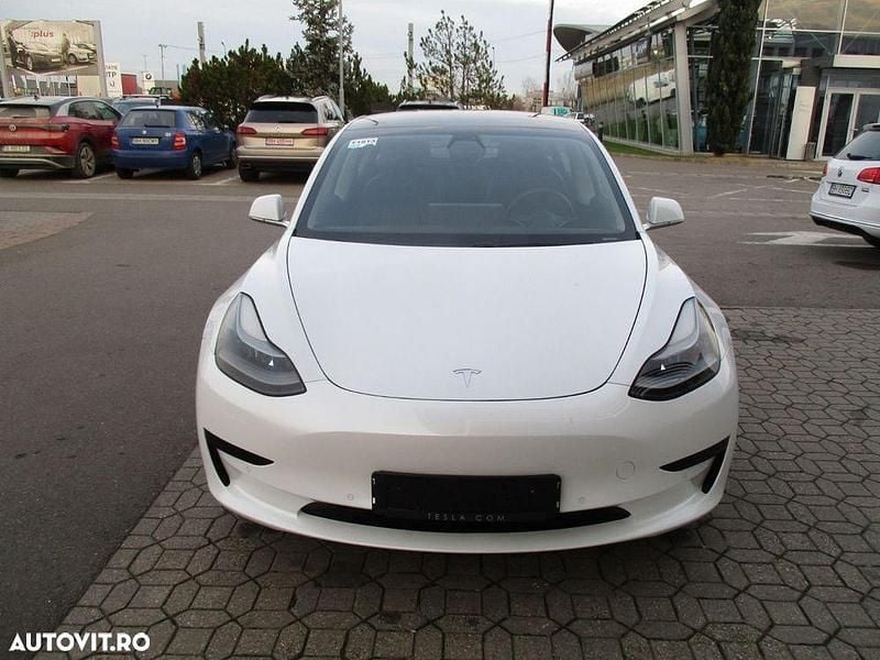 Culoarealb Utilizat 2020 Tesla Model 3 Berlinǎ | 21.490 EUR (Preț OK) - Imagine 1/4