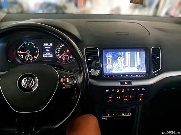 Second-hand VW Sharan 150 CP (110 kW) 2017 Albastru Monovolum