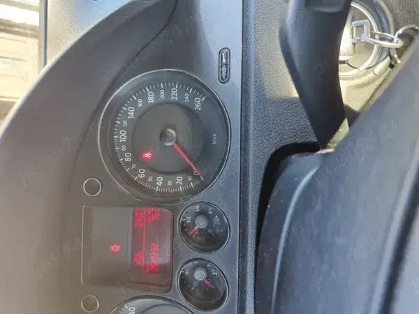 Utilizat 2006 VW Passat Berlinǎ | 3.000 EUR (Preț OK) - Imagine 1/4