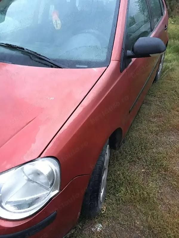 Second-hand VW Polo 67 CP (49 kW) 2007 Rosu Hatchback