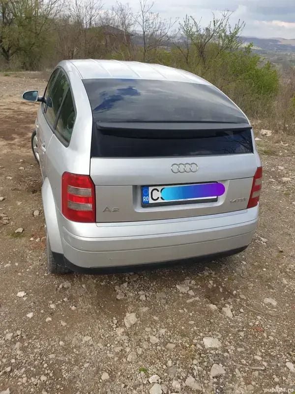 Second-hand Audi A2 75 CP (55 kW) 2001 Argintiu Hatchback