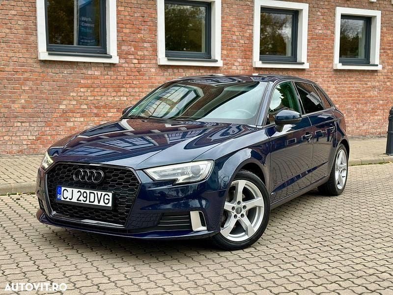 Culoarealbastru Utilizat 2017 Audi A3 Sportback Ambition Hatchback | 11.990 EUR (Preț OK) - Imagine 1/4