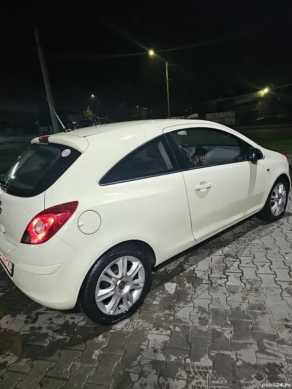 Second-hand Opel Corsa 100 CP (73 kW) 2011 Hatchback