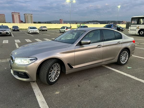 Bej Utilizat 2018 BMW 530 Berlinǎ | 27.800 EUR (Preț bun) - Imagine 1/4