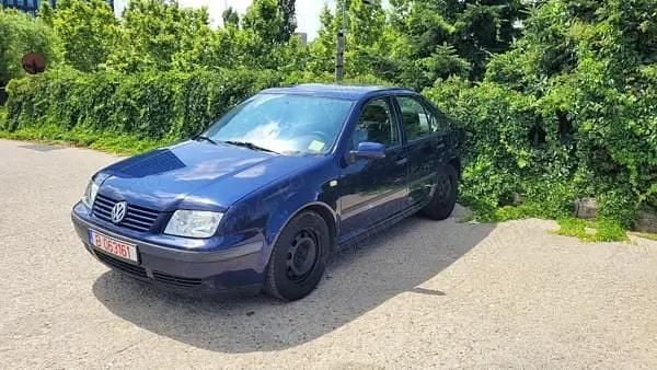 Utilizat 1999 VW Bora Berlinǎ | 900 EUR (Preț bun) - Imagine 1/4