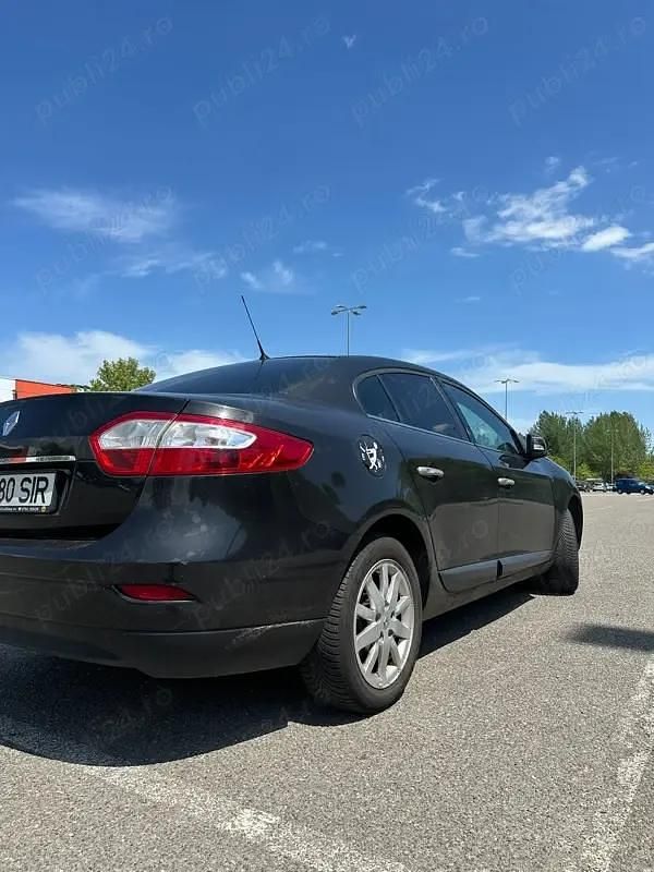 Second-hand Renault Fluence Privilege 109 CP (80 kW) 2009 Negru Berlinǎ