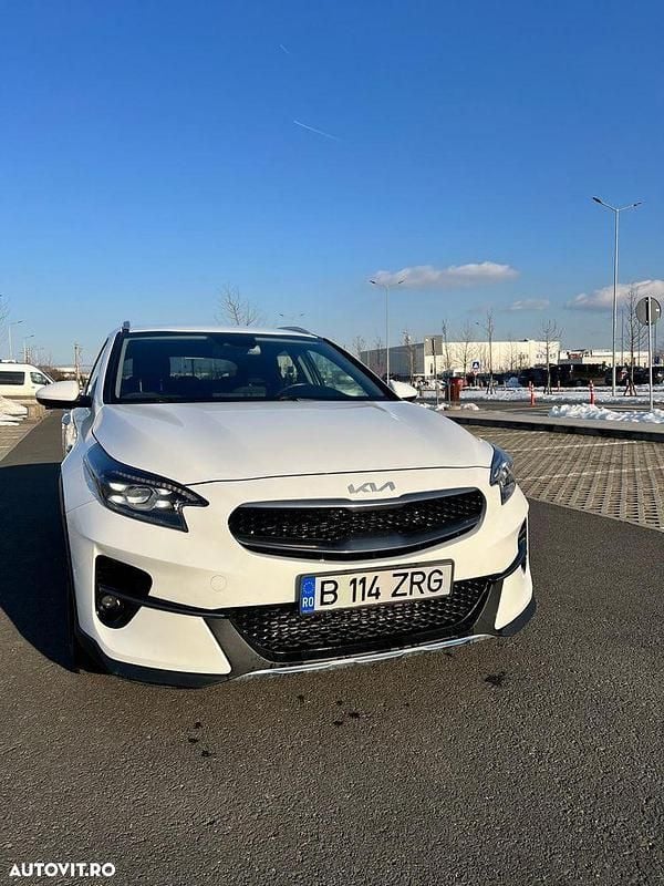 Second-hand Kia XCeed City 160 CP (117 kW) 2021 Culoarealb SUV