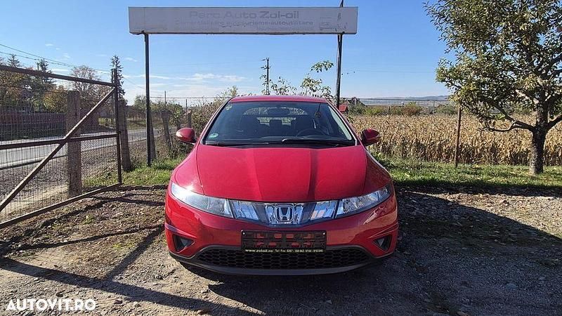 Culoarerosu Utilizat 2006 Honda Civic Comfort Hatchback | 3.499 EUR (Preț OK) - Imagine 1/4