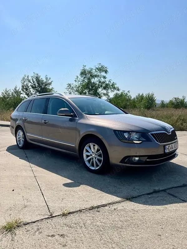 Utilizat 2014 Skoda Superb Break | 6.450 EUR - Imagine 1/4