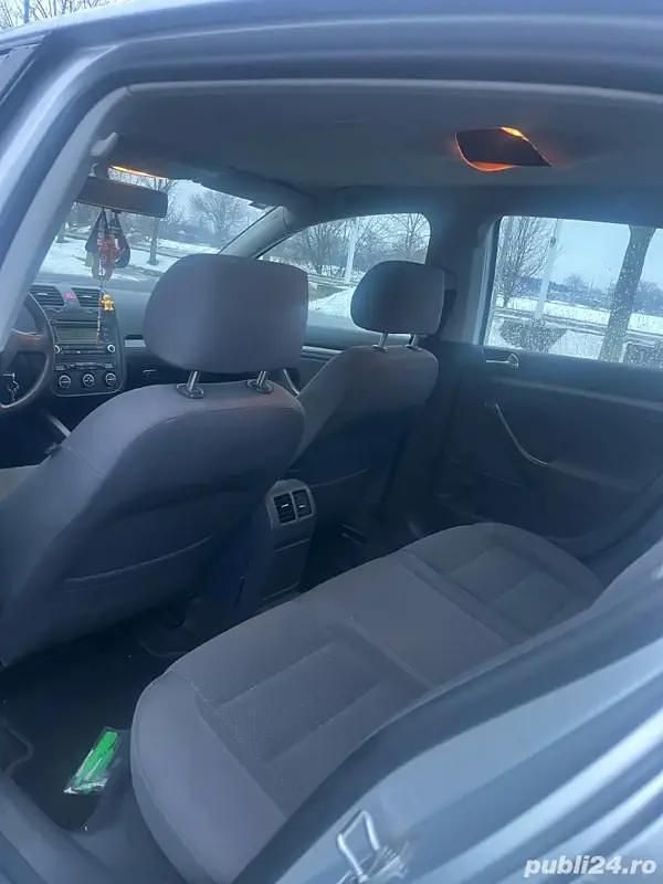 Second-hand VW Golf IV 101 CP (74 kW) 2006 Berlinǎ