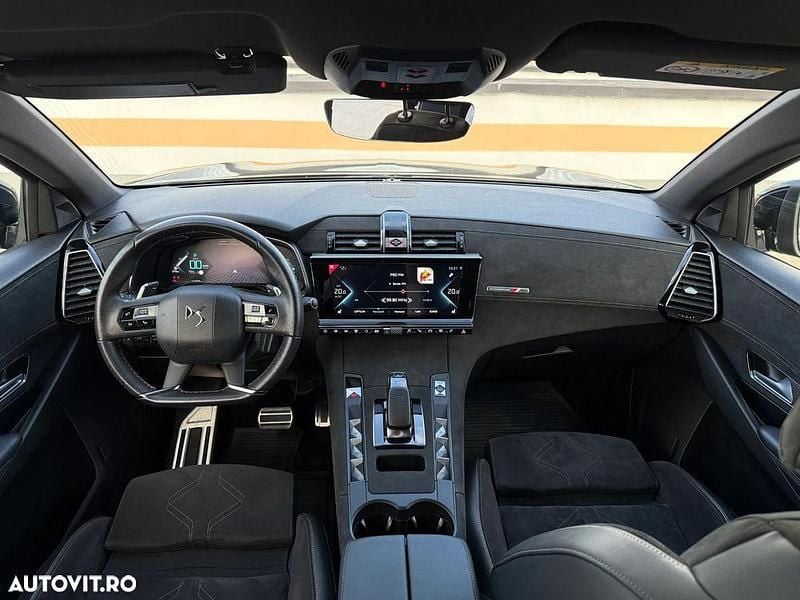Second-hand DS Automobiles DS7 Crossback Performance Line Plus 300 CP (220 kW) 2022 Culoarenegru SUV
