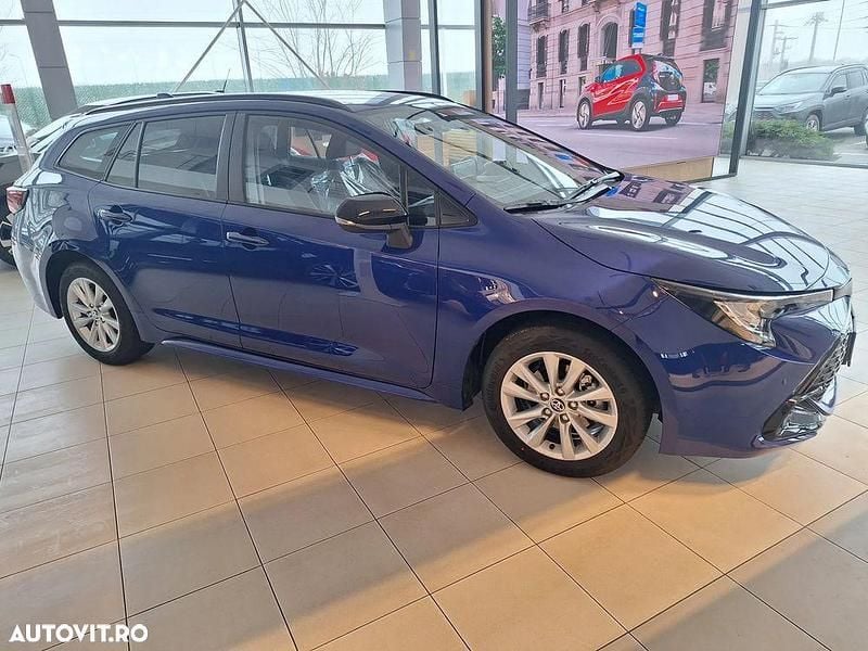 Nouă Toyota Corolla Business Edition 140 CP (102 kW) 2025 Culoarealbastru Break