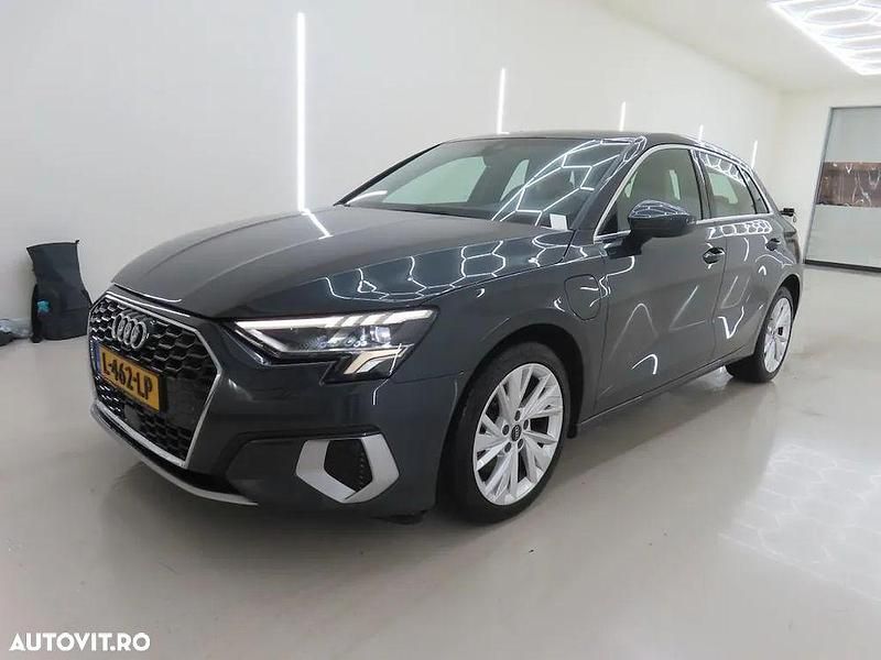 Culoarenegru Utilizat 2021 Audi A3 e-tron Hatchback | 22.990 EUR - Imagine 1/4