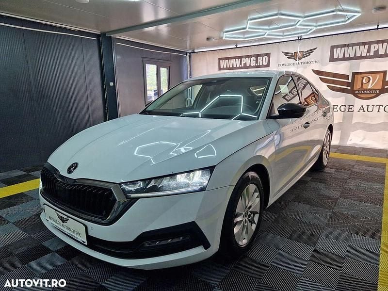 Culoarealb Utilizat 2021 Skoda Octavia Berlinǎ | 18.290 EUR (Preț bun) - Imagine 1/4