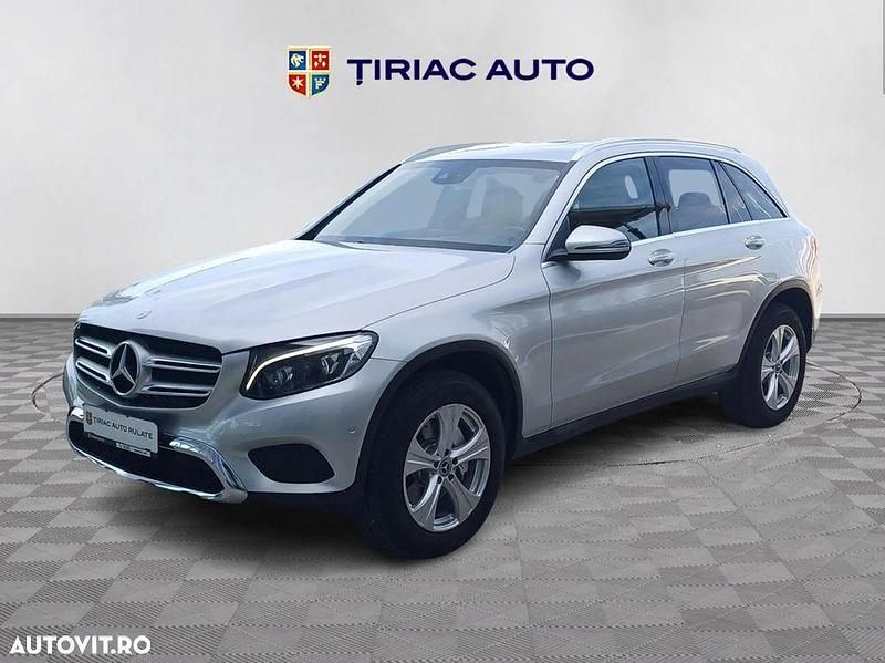 Argint Utilizat 2016 Mercedes GLC220 SUV | 23.900 EUR (Scump) - Imagine 1/4