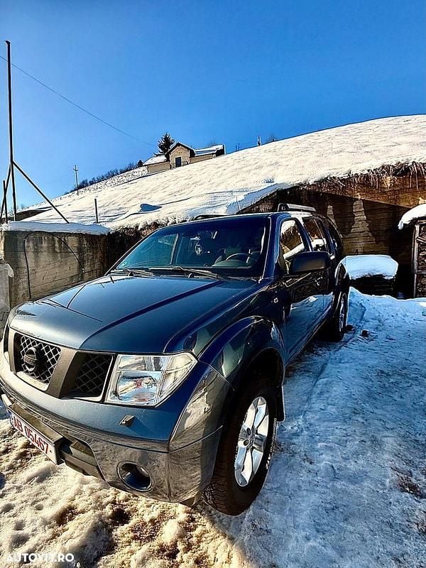 Second-hand Nissan Pathfinder Premium Edition 174 CP (127 kW) 2005 Culoarealbastru SUV