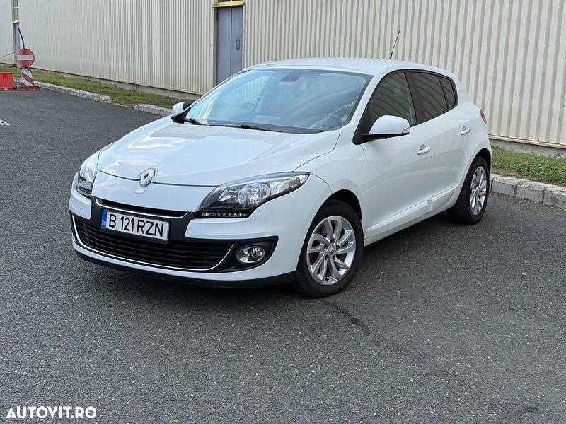 Culoarealb Utilizat 2013 Renault Mégane III Business | 4.950 EUR - Imagine 1/4