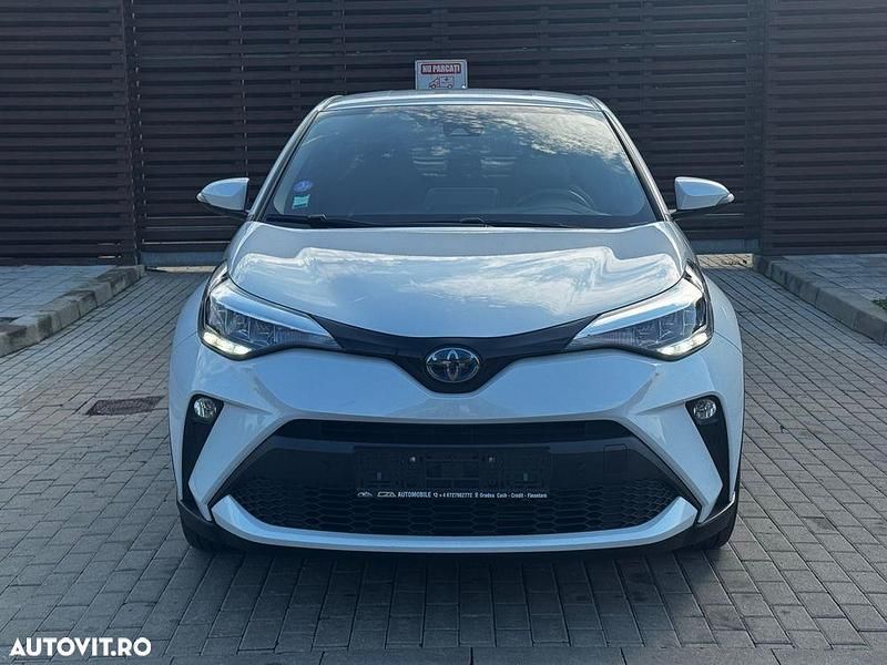 Second-hand Toyota C-HR Style 184 CP (135 kW) 2022 Culoarealb SUV