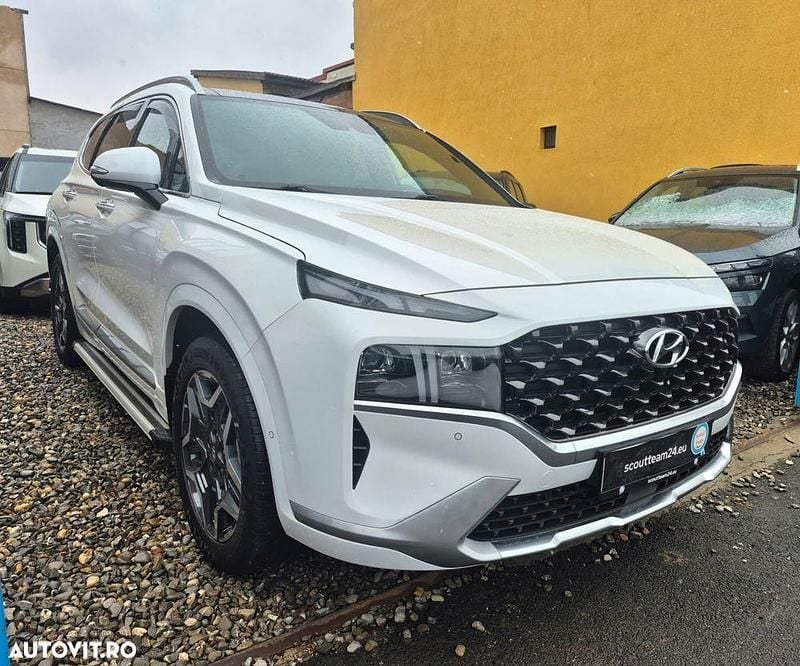 Second-hand Hyundai Santa Fe Signature 230 CP (169 kW) 2022 Culoarealb SUV