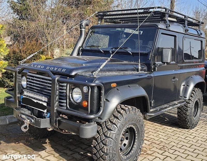 Culoarenegru Utilizat 2008 Land Rover Defender S SUV | 31.500 EUR - Imagine 1/4