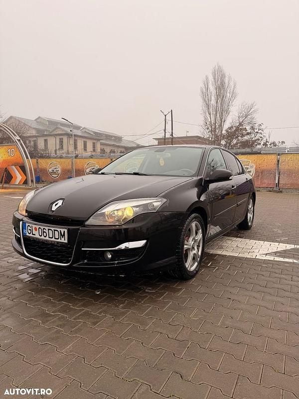 Second-hand Renault Laguna III Dynamique 110 CP (80 kW) 2011 Culoarenegru Berlinǎ