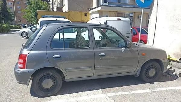 Gri Utilizat 2002 Nissan Micra Hatchback | 1.000 EUR - Imagine 1/4