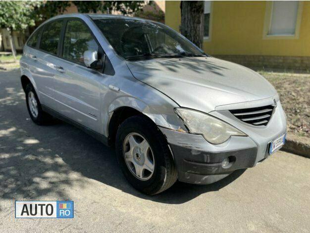 Argintiu Utilizat 2010 Ssangyong Actyon SUV | 2.150 EUR - Imagine 1/3