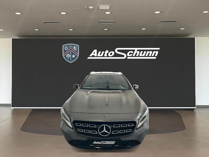 Second-hand Mercedes GLA200 Urban 136 CP (100 kW) 2018 SUV
