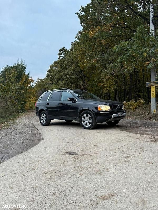 Second-hand Volvo XC90 Momentum 185 CP (136 kW) 2010 Culoarenegru SUV