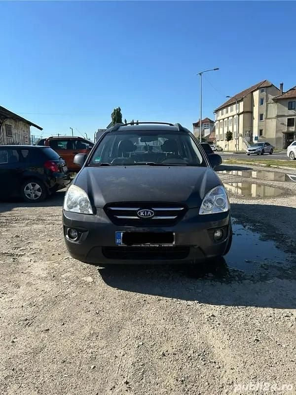 Utilizat 2008 Kia Carens Monovolum | 3.999 EUR - Imagine 1/4